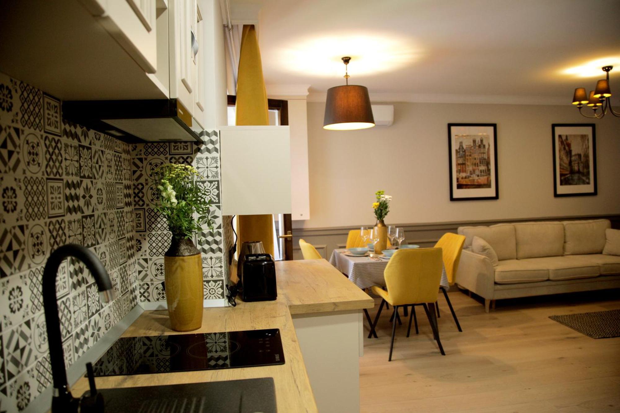 Central Boutique Apartments Sighişoara Quarto foto